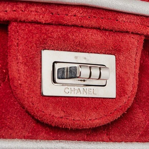Chanel Red 2.55 Reissue Quilted Suede and Lambskin Leather 225 Flap Bag - Picture 9 of 9